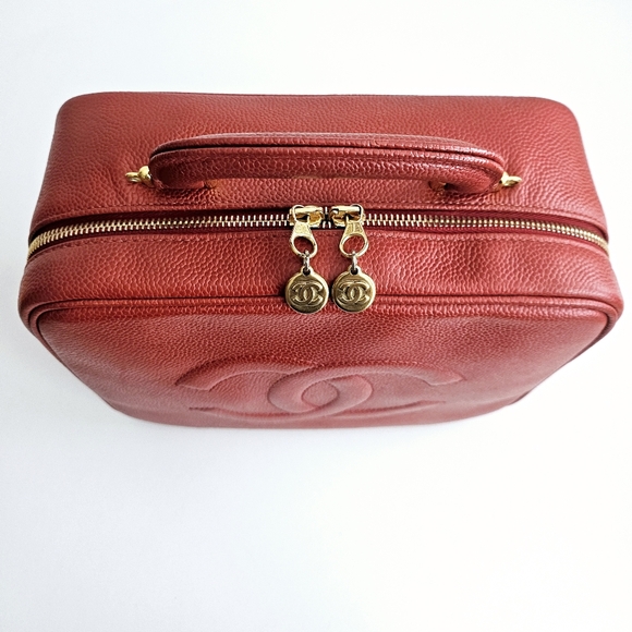 Chanel Red Caviar Two-way Vanity Bag - Picture 10 of 16